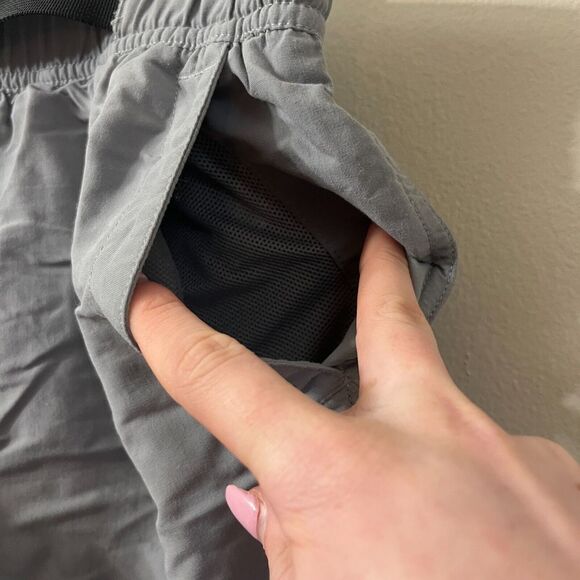 The North Face Mens Gray Chino Shorts Medium Classic 7.5" Belted Hiking Outdoors - Picture 6 of 8